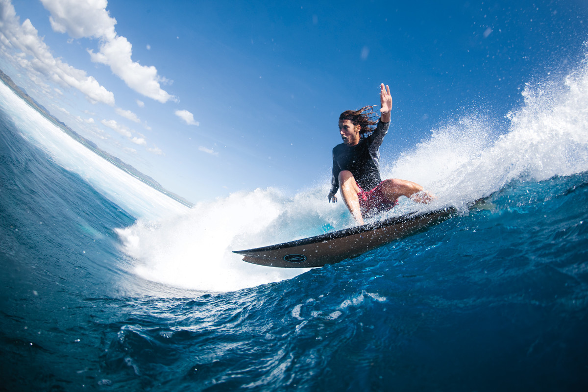 surfing in Colombia